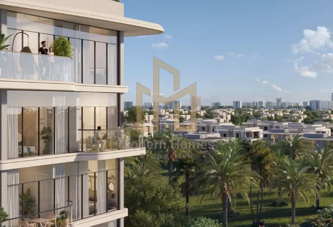 High‑Floor Dual‑View Studio — Beach & Pool Living