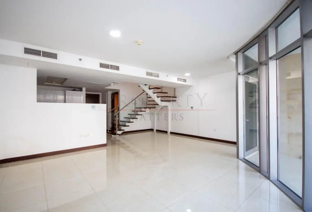 DUPLEX 2BR | PRIME LOCATION | TENANTED