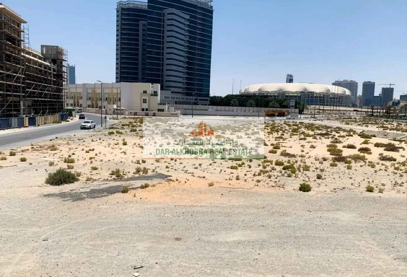 Spacious 1BR Apartment | Rose 2 JVC | Street View