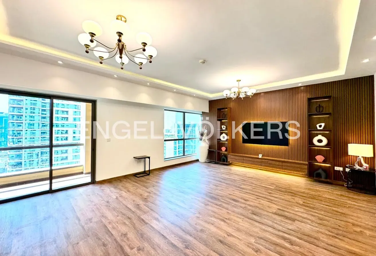 Fully Upgraded | Marina View | Vacant