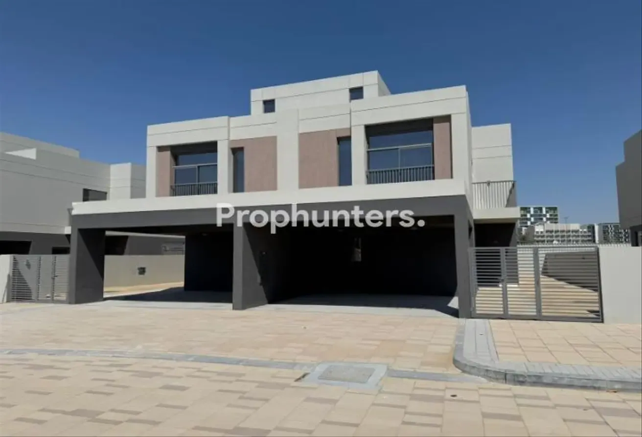 Motivated Seller | Semi detached Villa | Spacious