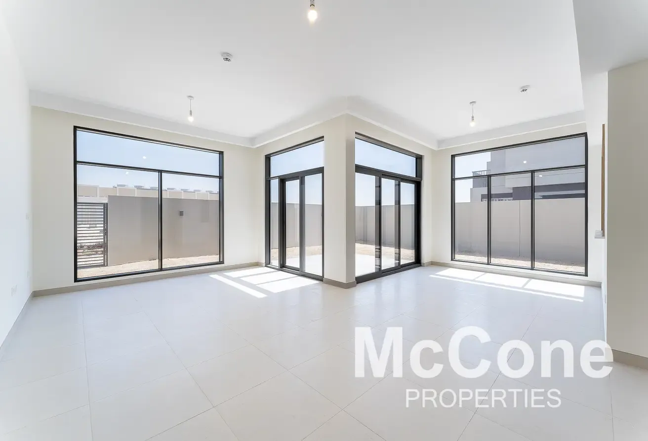 Single Row | Premium Location | Investor Deal