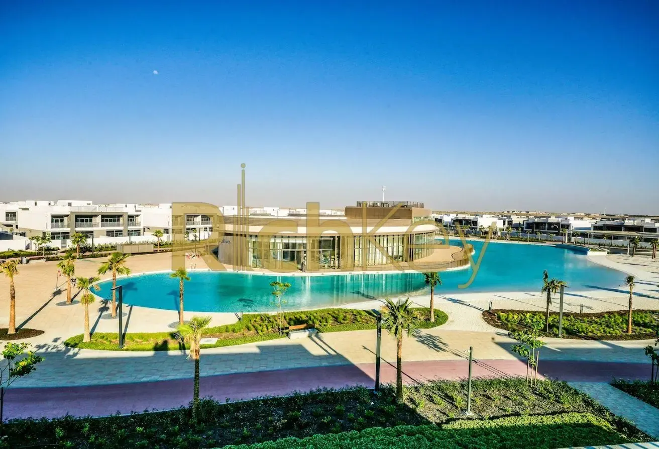 Vacant Front Row Beach View Villa | G+2 |Near Expo