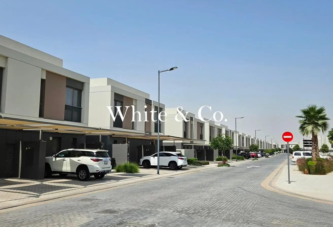 Spacious | Vacant On Transfer | Villa