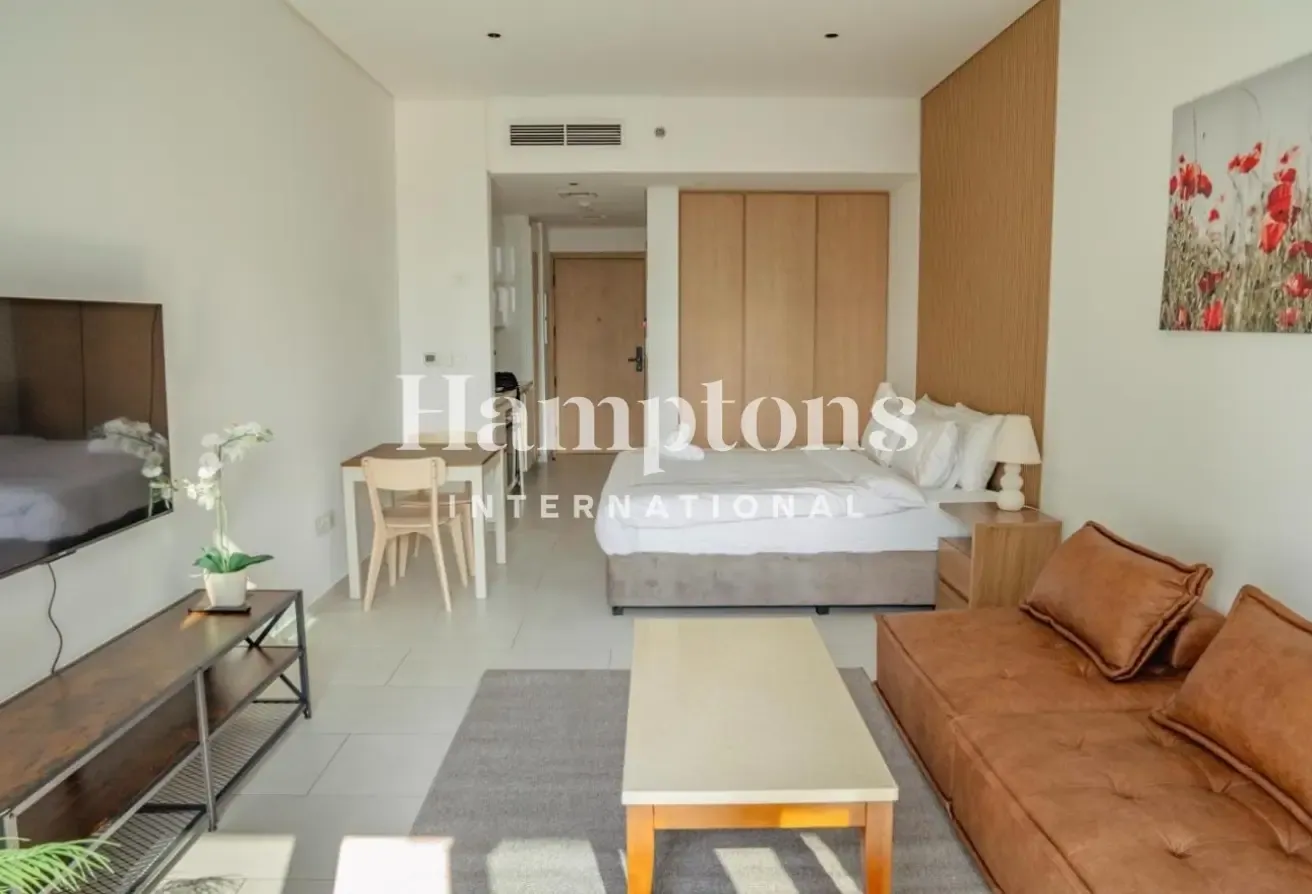 Fully Furnished | Canal View | Great Deal