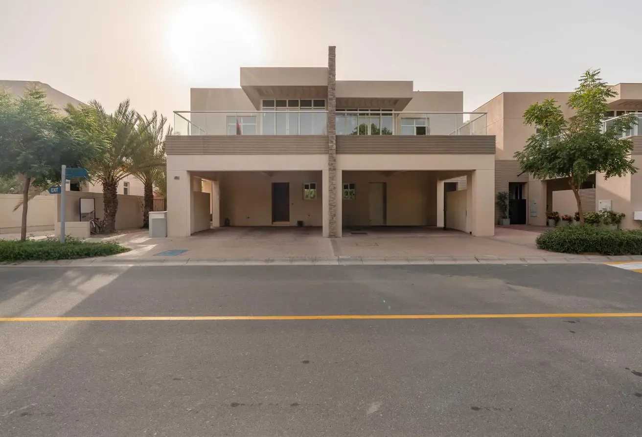 4 BR Villa | Maintenance DSO | 4-cheques