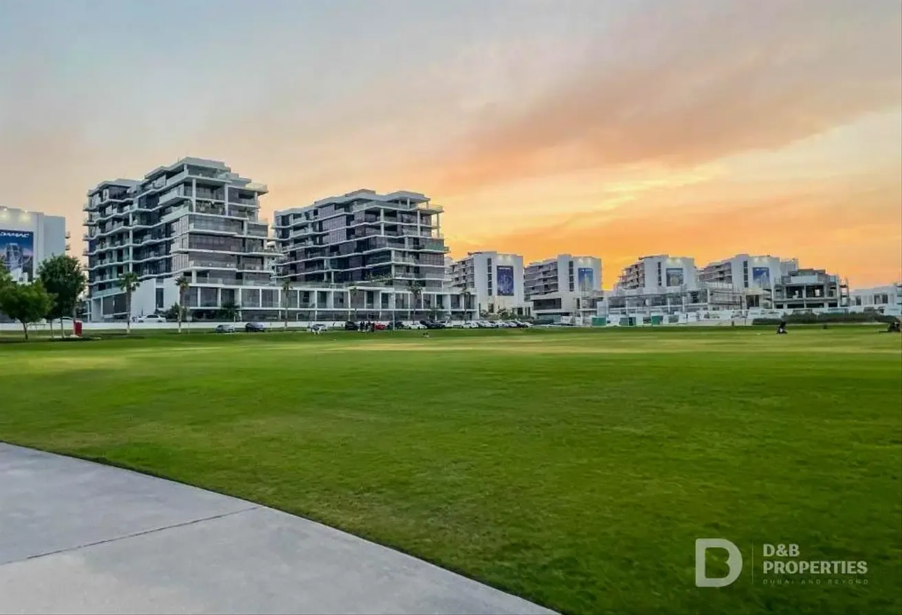 Best Price | Direct Park Access | Pool View