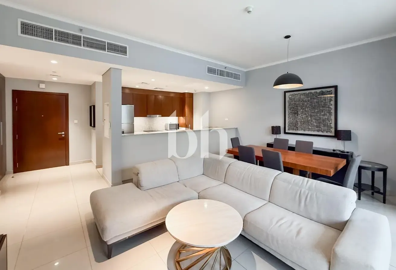 6 Cheques | Great Condition | Vacant and Ready
