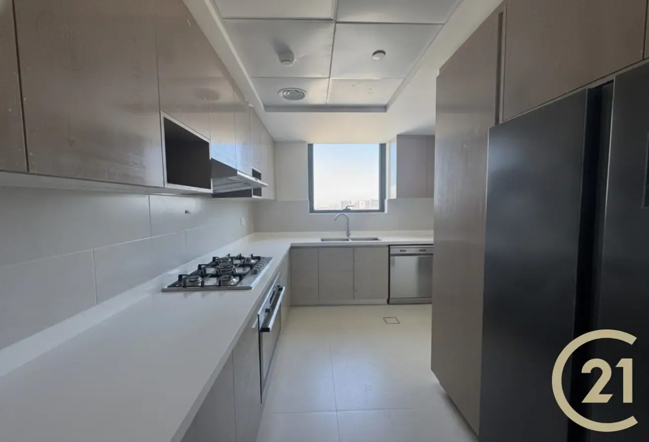 3+Maids | Huge Closed Kitchen | Vastu