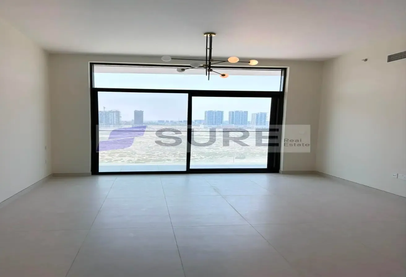 Brand New | Upgraded Unit | Close to Metro