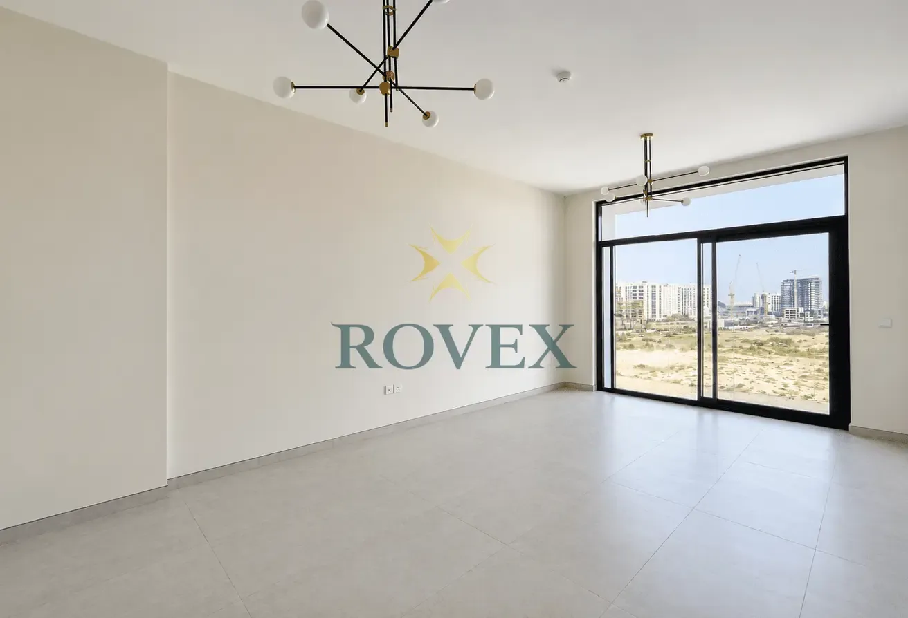 Spacious Apartment | Zazen Ivy | 4 Cheques