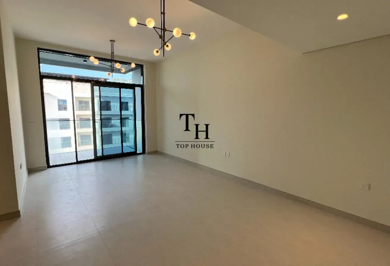 Vaastu Unit| 3 Bed+ maid | High floor