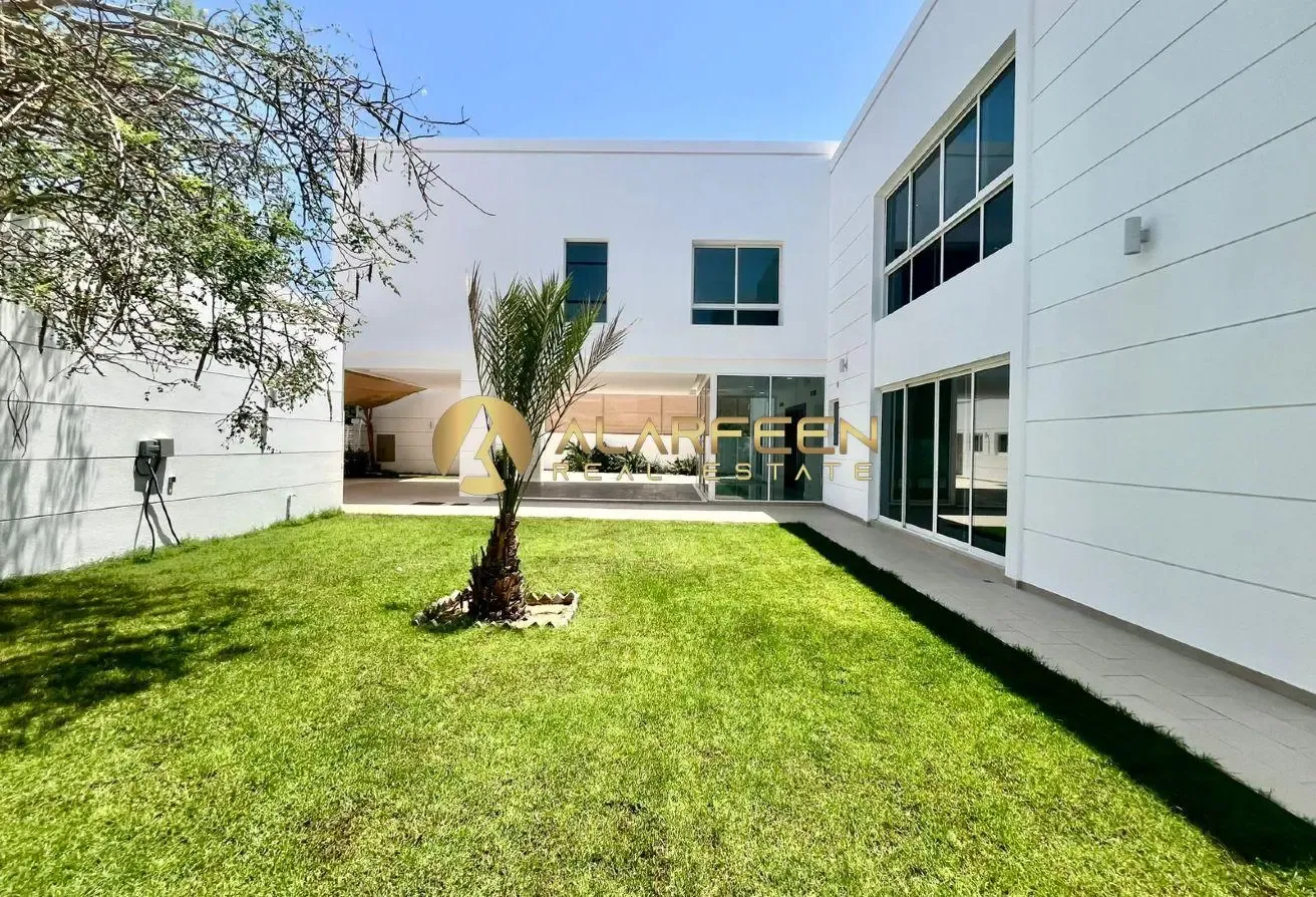 MODERN 5-BR WITH ELEVATOR POOL GARDEN GYMNASIUM