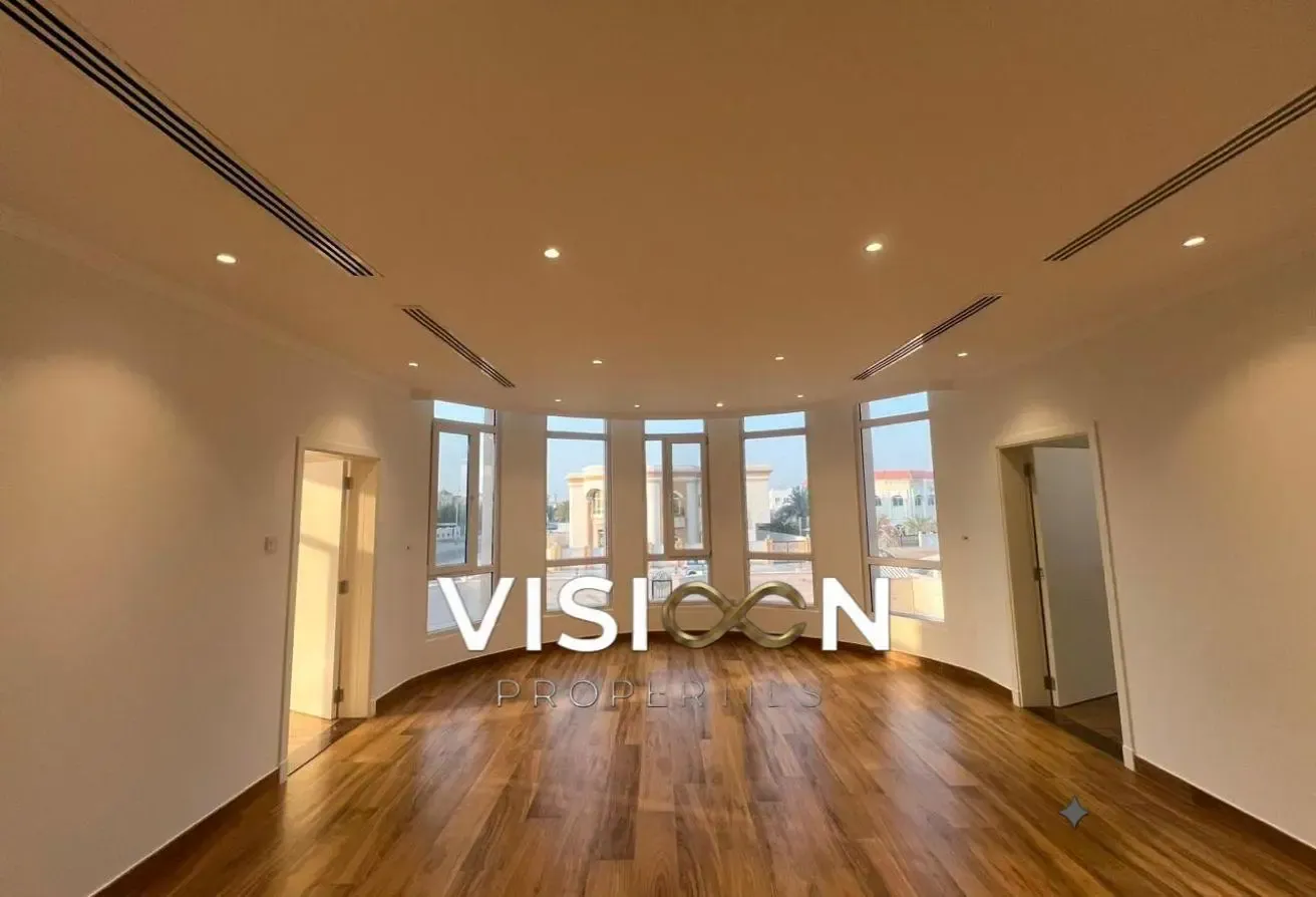 Luxury Fully Upgraded | 6BR Villa | Prime Locatio
