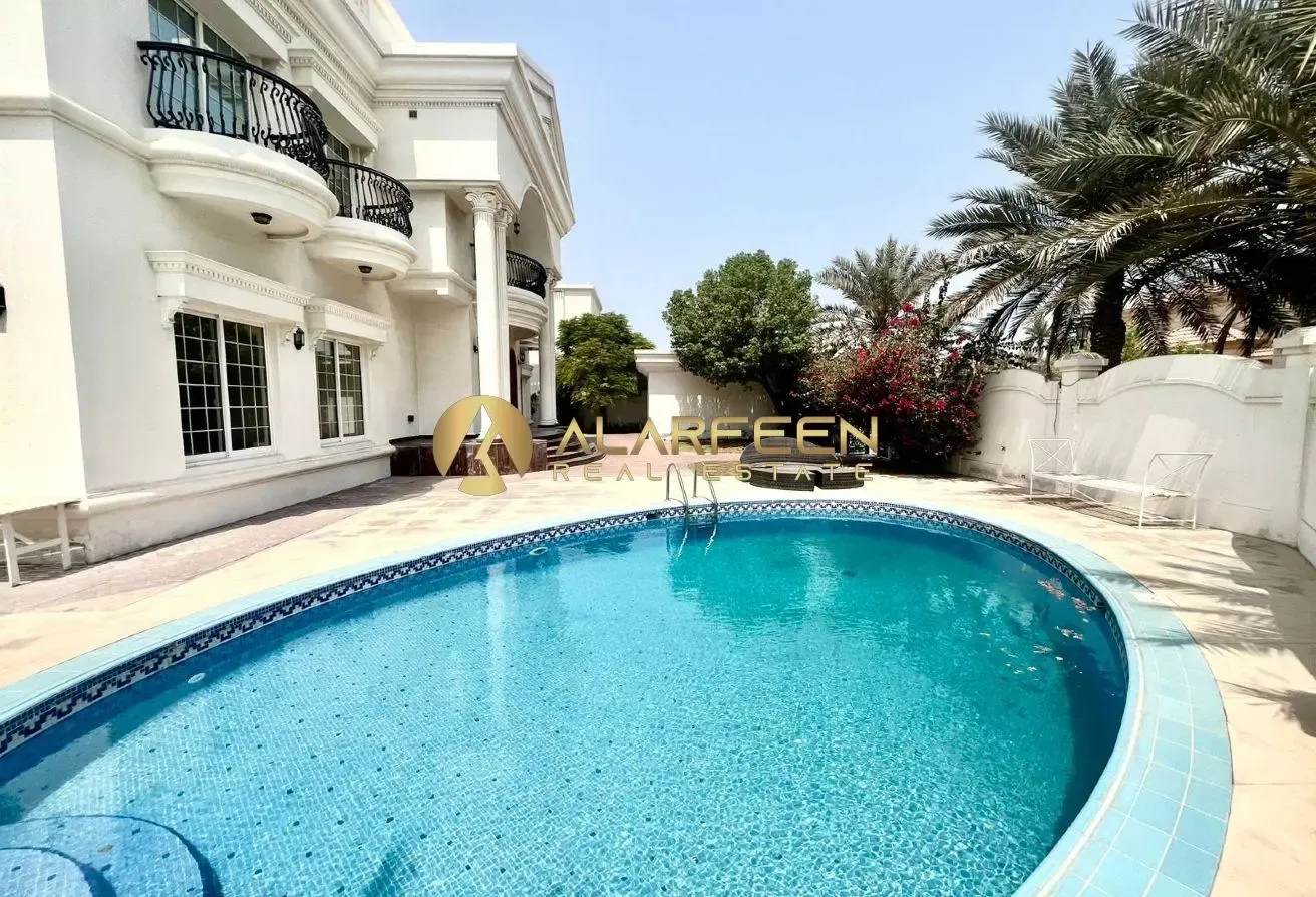 IMPRESSIVE 5-BR VILLA IN PRIME LOCATION