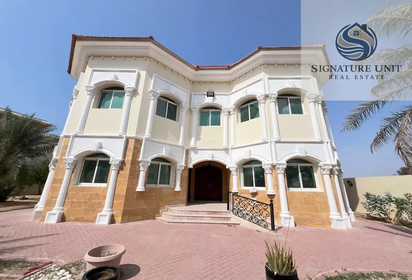 Huge 4BR |2 Maid Villa with Majlis| Garden