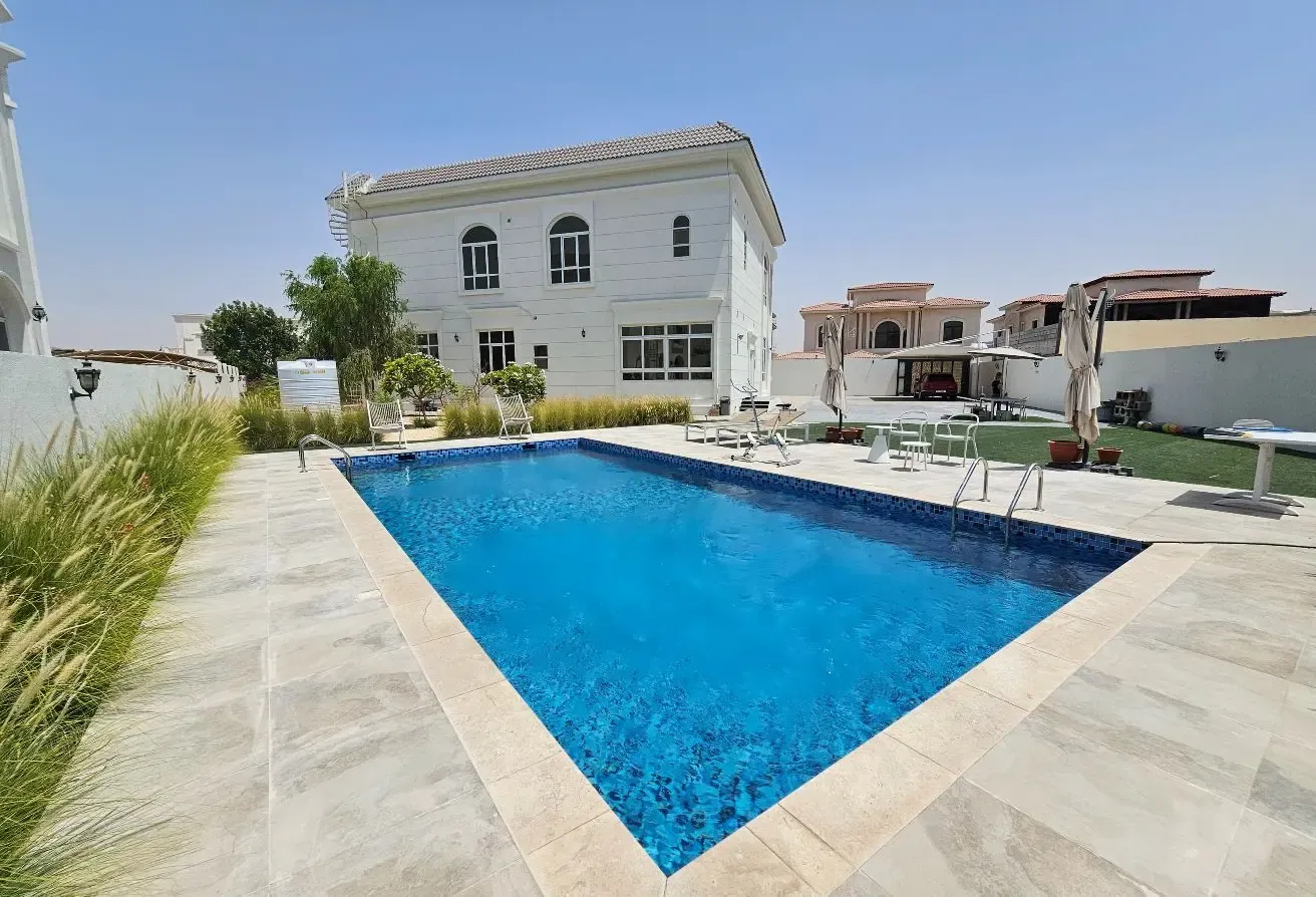 Modern 5BR | Garden | Swimming pool