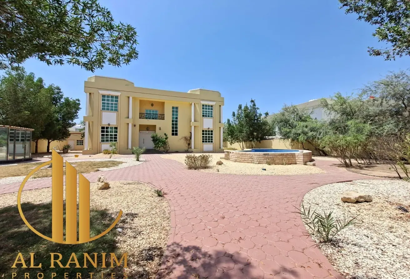 LUXURY VILLA | HUGE PLOT | PRIVATE POOL