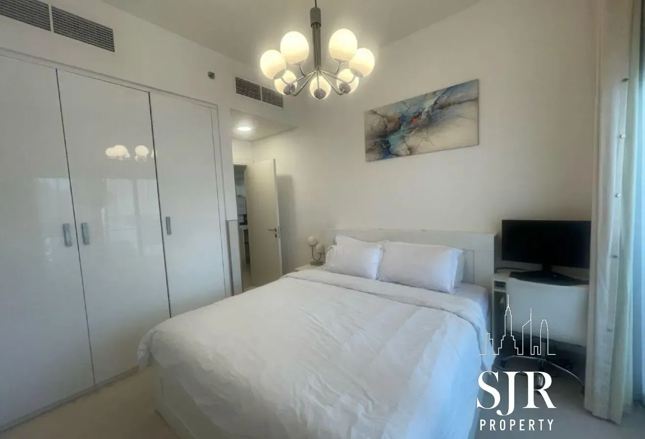 Upgraded | Study | Fully Furnished