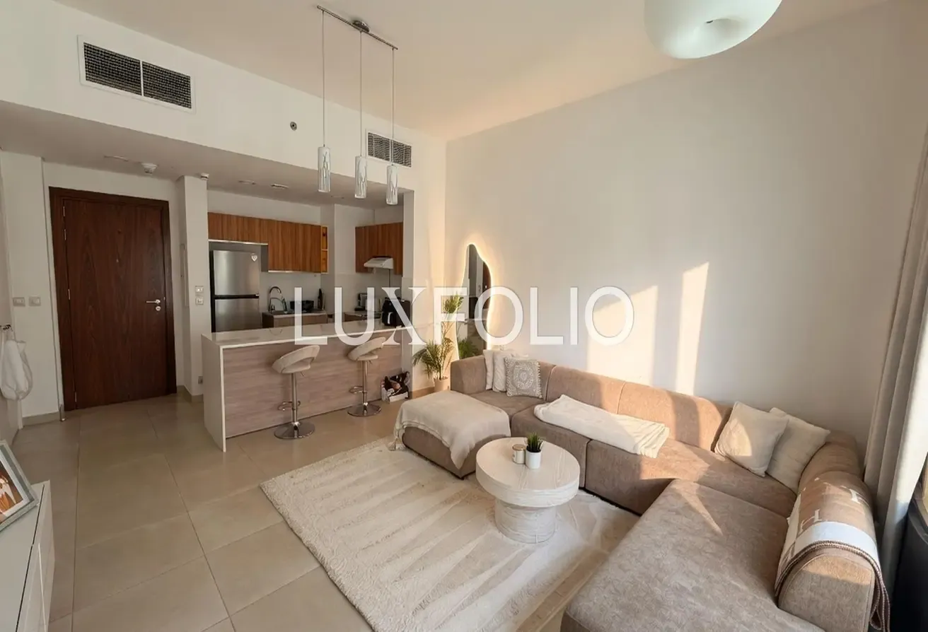Low Floor | Appliances Inc | Available June