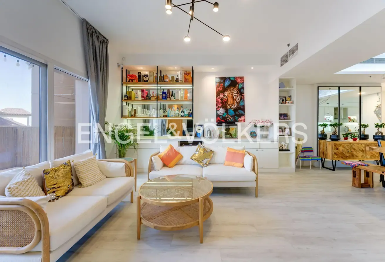 Fully Upgraded | Golf Course View | Bright