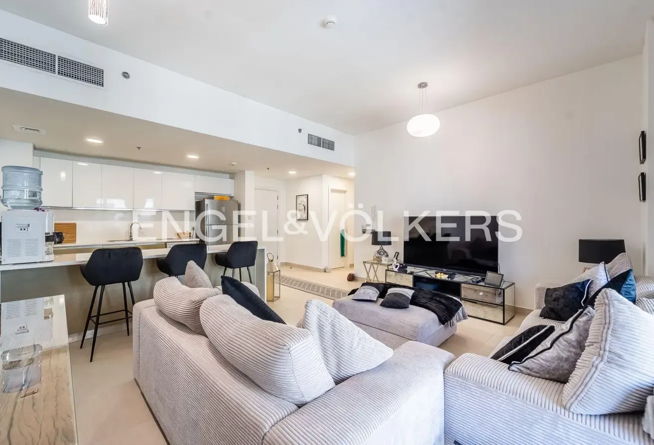 Fully Furnished | Ready To Move | Big Layout