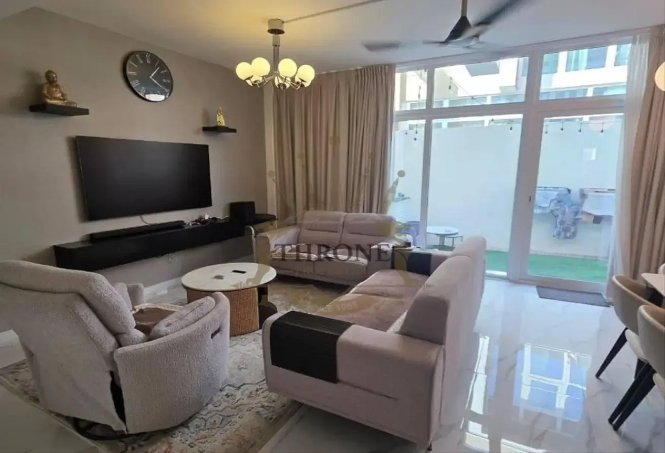 Furnished | 3BR | Bigger Plot | Vacant