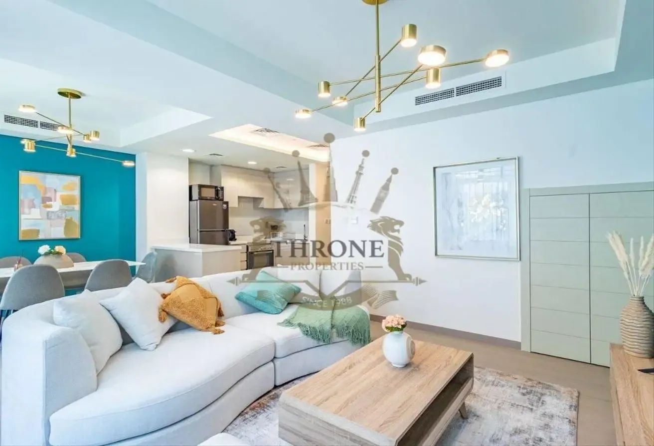Spacious-3BR-Faces Park&Pool-Upgraded-Furnished