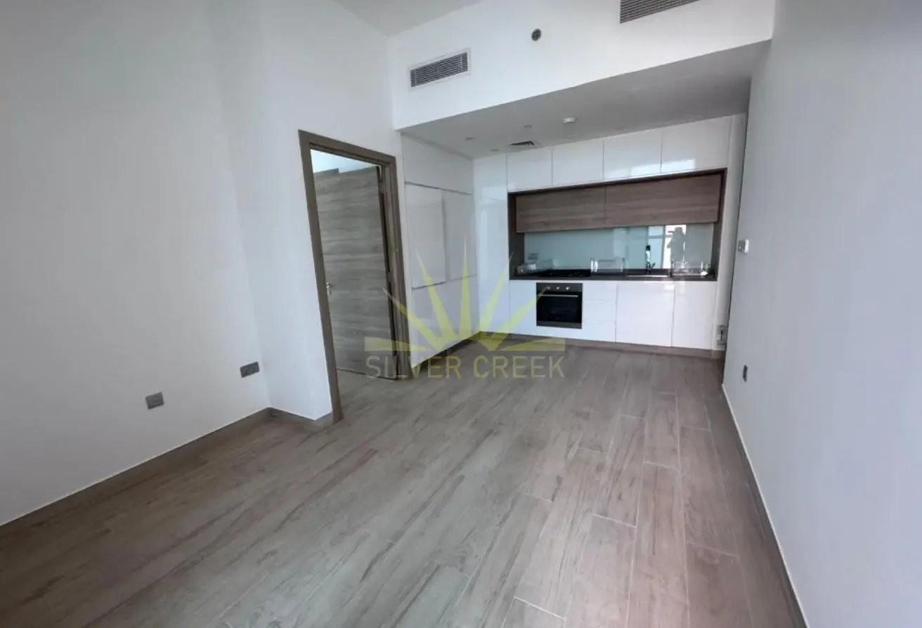 Sea View | 1br High floor | Equipped Kitchen