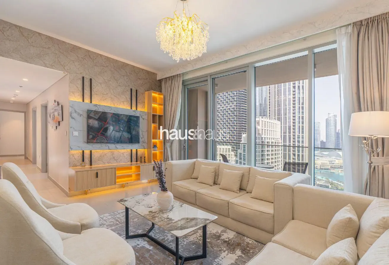 Burj Khalifa and Fountain View | Spacious 3BR