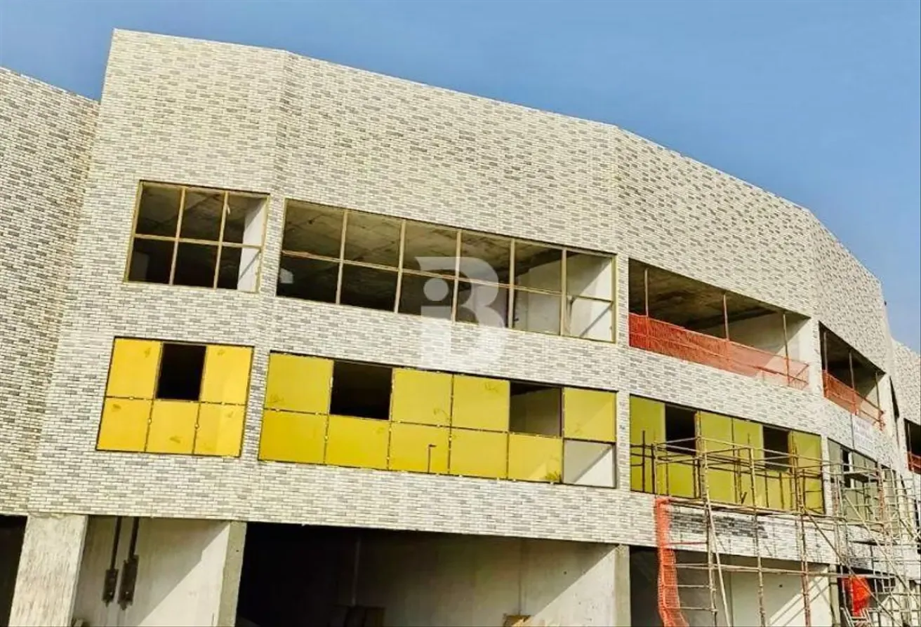 COMMERCIAL BUILDING |BRAND NEW OFFICES AND RETAILS