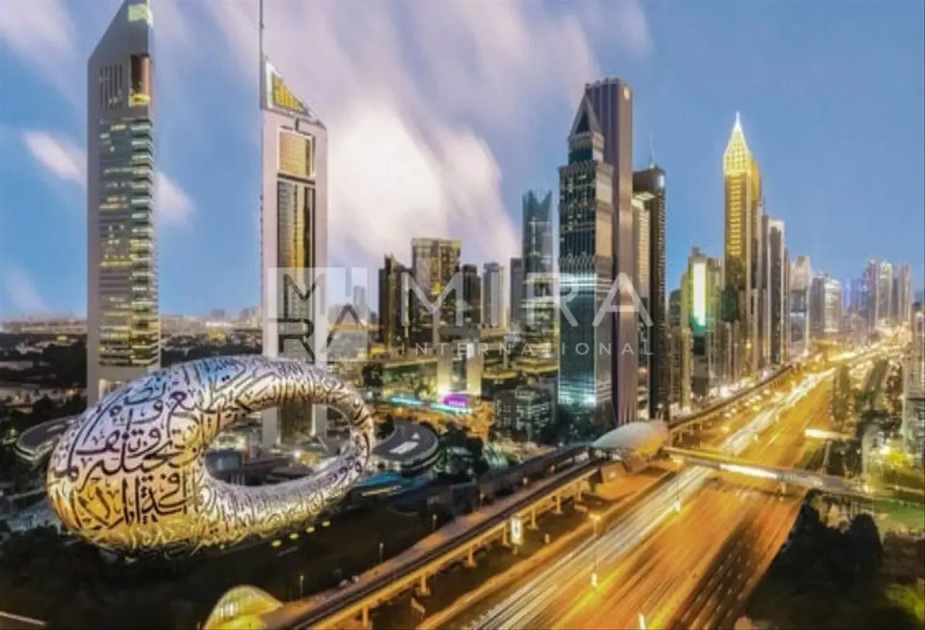 Premium Office Space | AHS Tower | Trade Centre