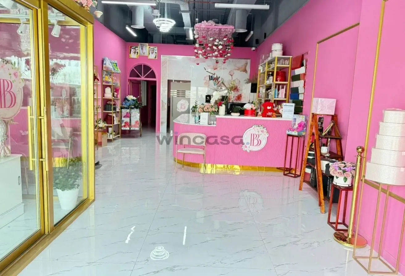 FITTED RETAIL SHOP | READY TO OPERATE