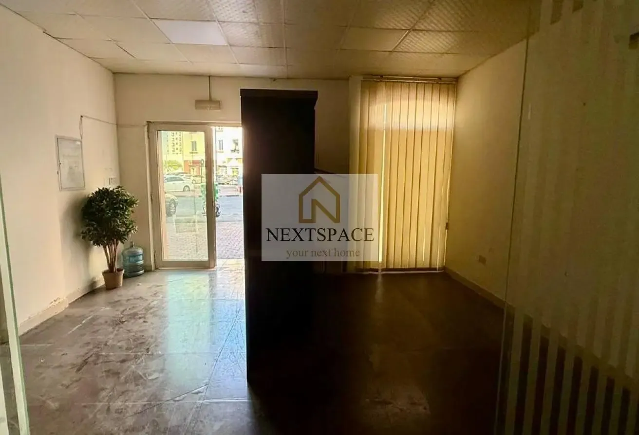 Spacious | Retail Wise | Great Location | Vacant
