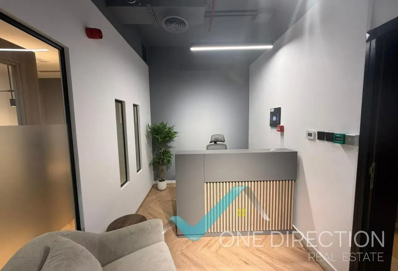Furnished Office for Sale | 3 Glass Partitions