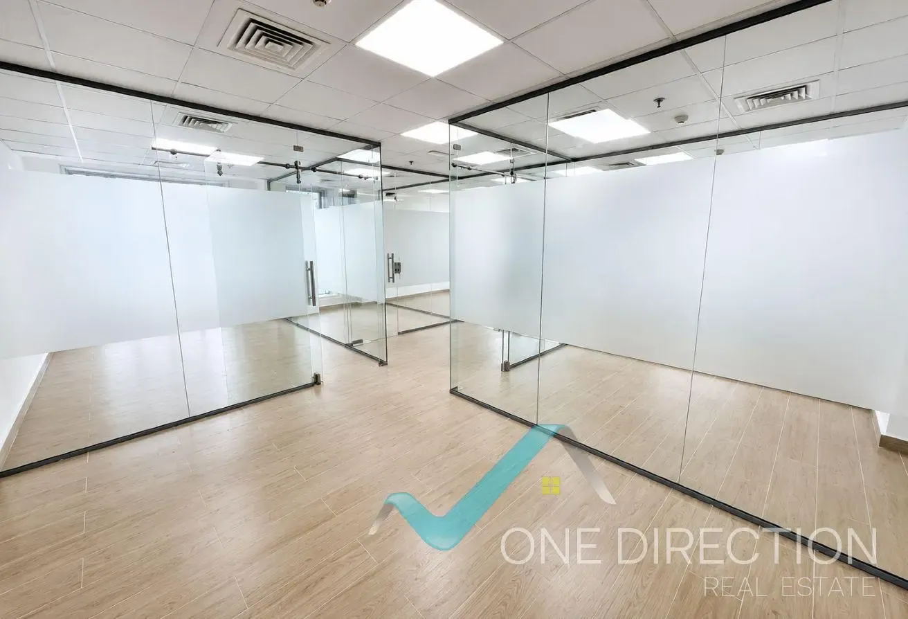 Unfurnished | Spacious Layout | Bright Unit