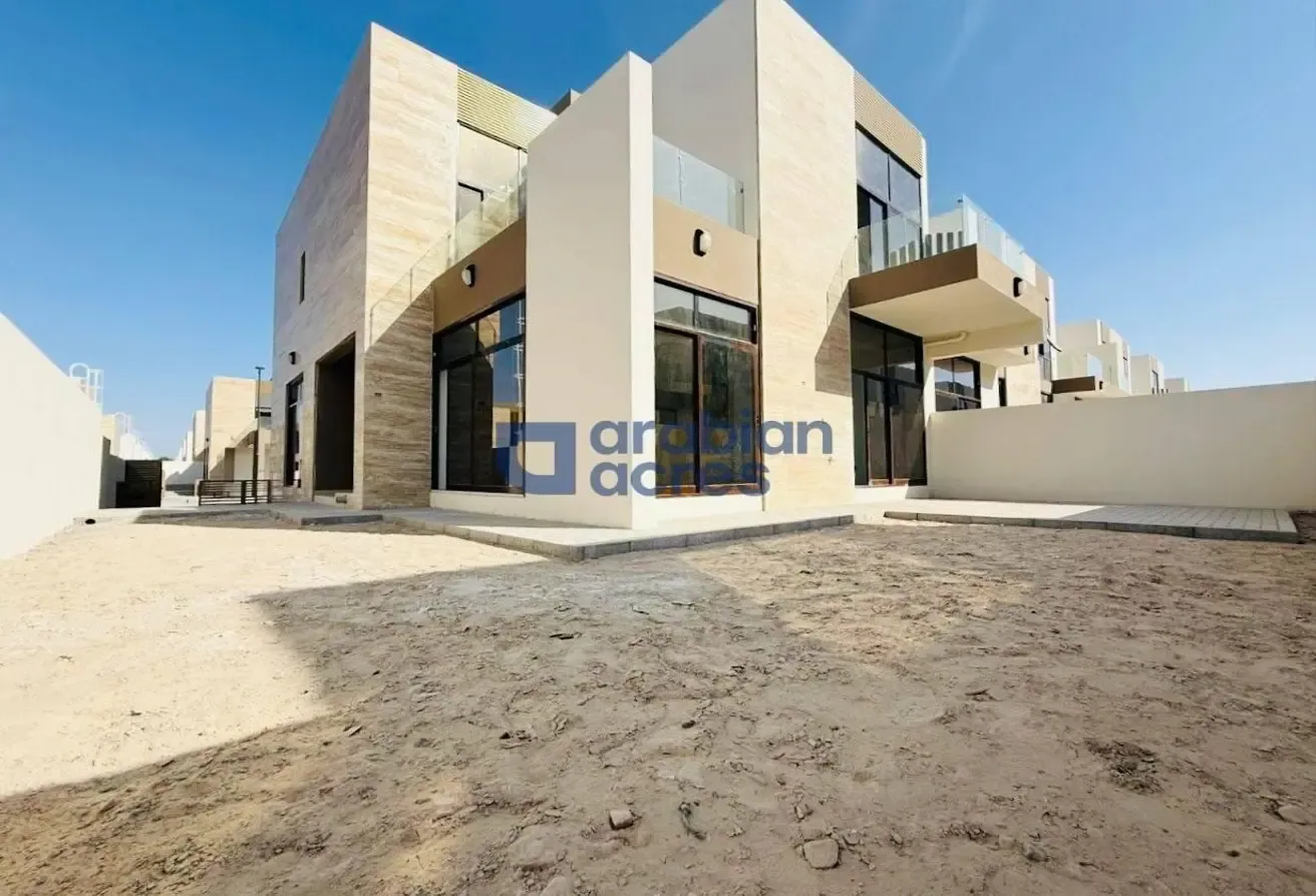 Corner Unit | Close to Pool | Price Reduced