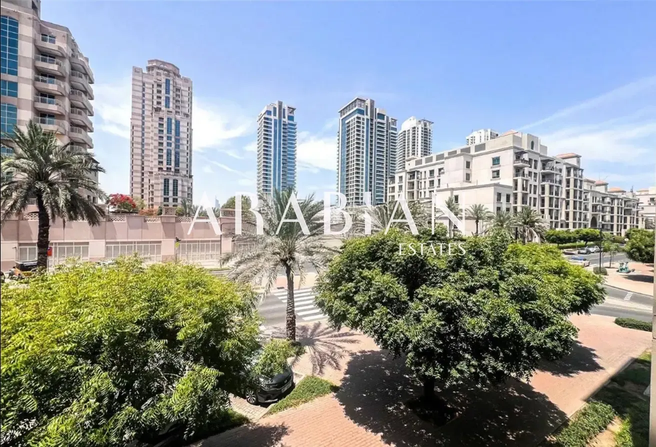 Tenanted | Low Floor | Prime Location | 1 Bedroom