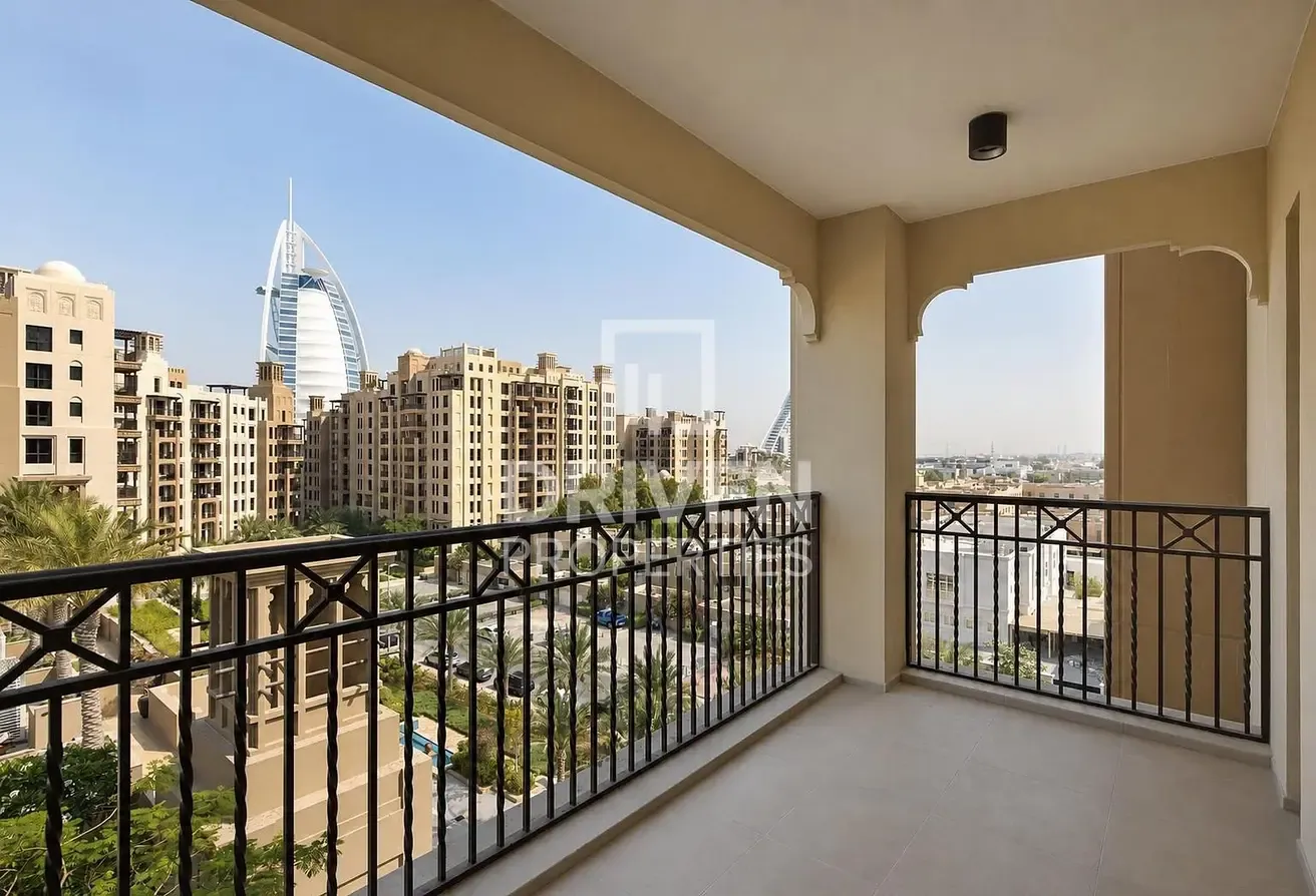 High Floor | Large Layout | Stunning Sea View
