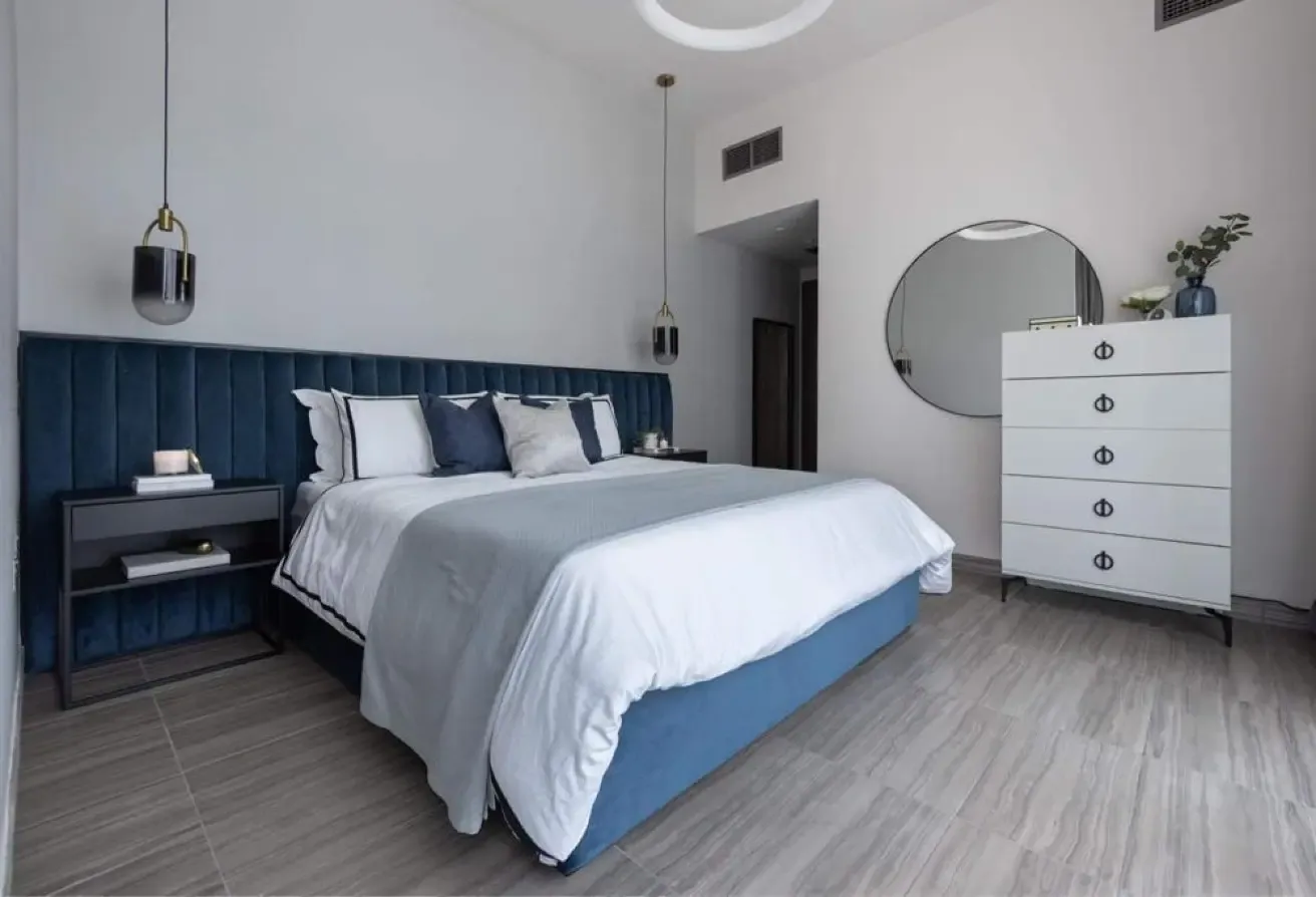 Spacious 2Bedroom | Lake View | Vacant On Transfer