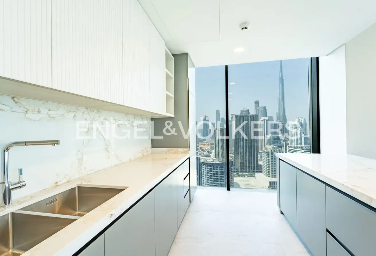 Burj & Canal Views | Viewable | High Floor
