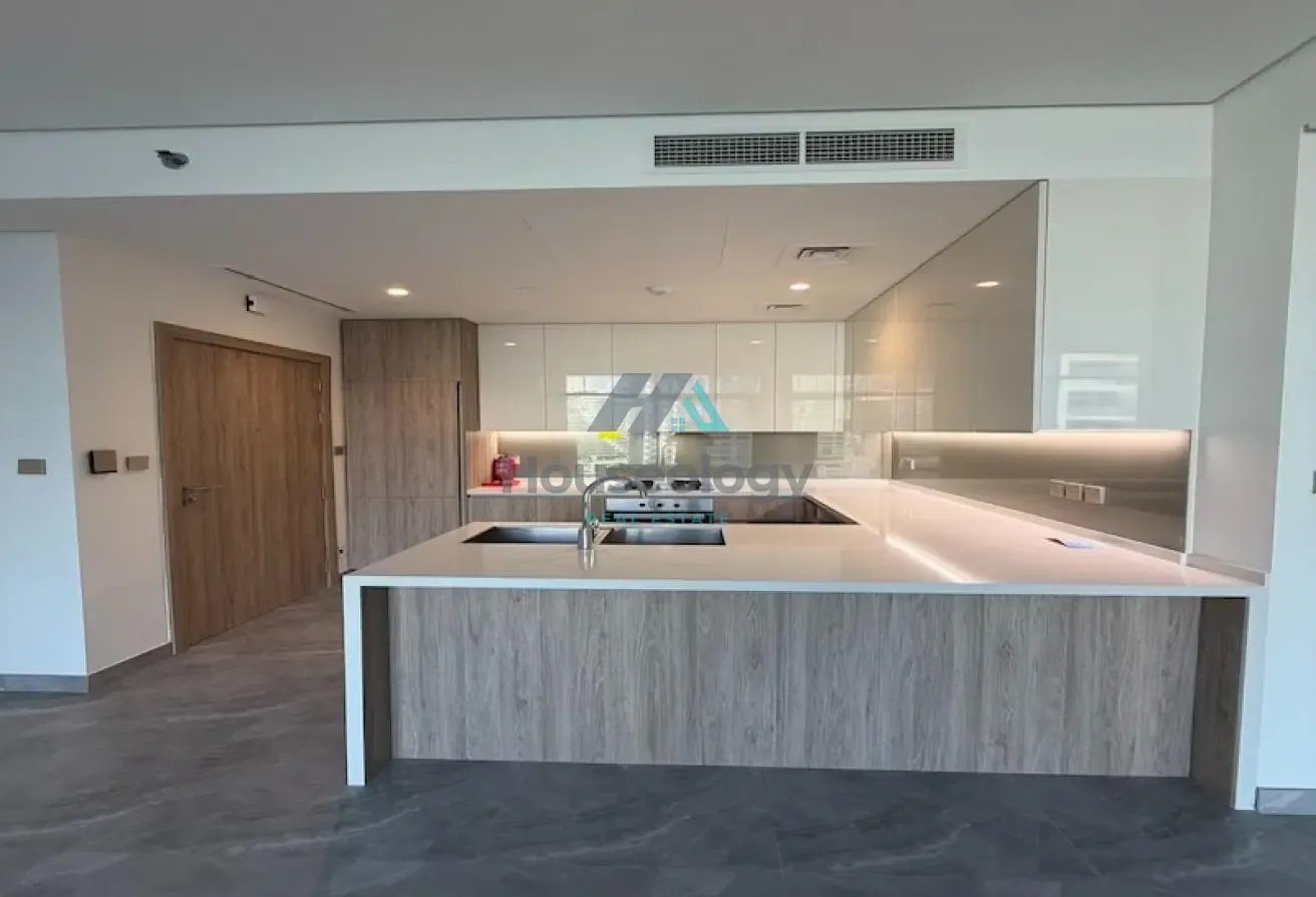 Mid Floor - Rented - Great ROI