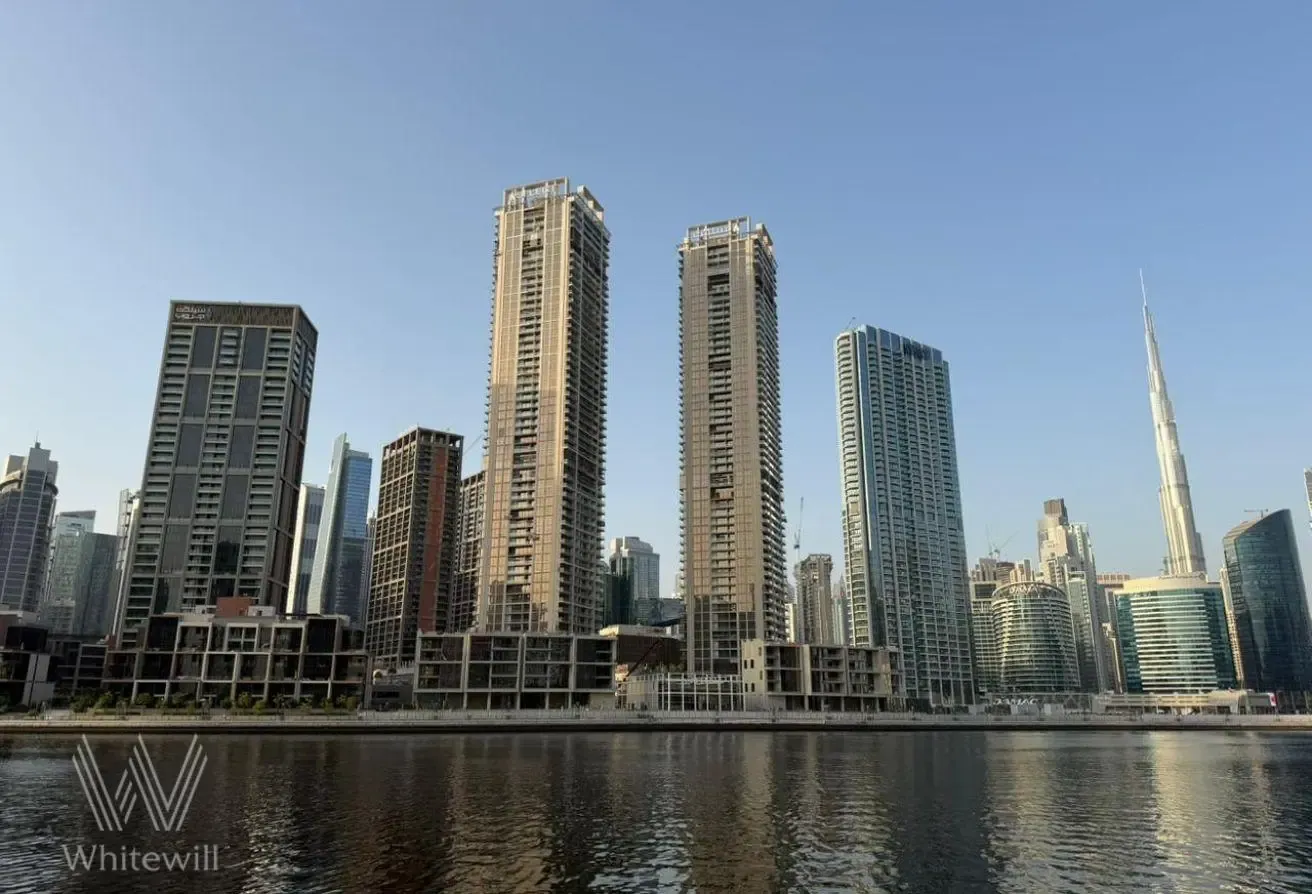 02 Series | Corner Layout | Burj Khalifa View