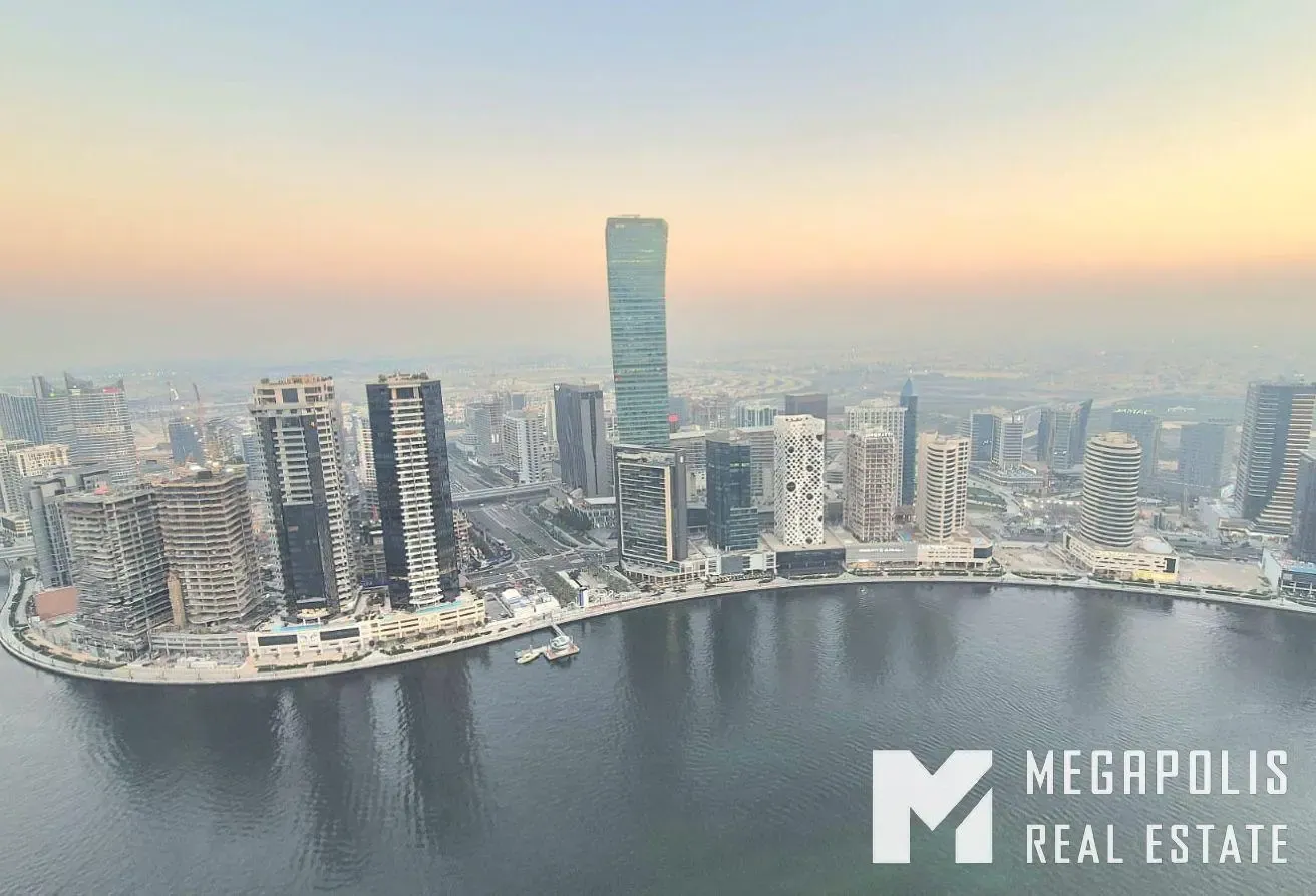 High Floor | Largest 1BR | Canal View