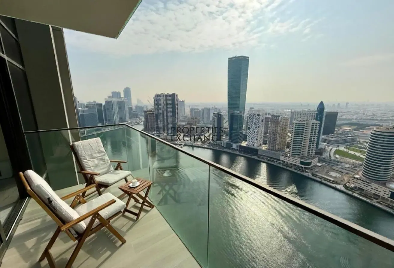 CANAL VIEW | HIGHER FLOOR | WATERFRONT| HIGH ROI