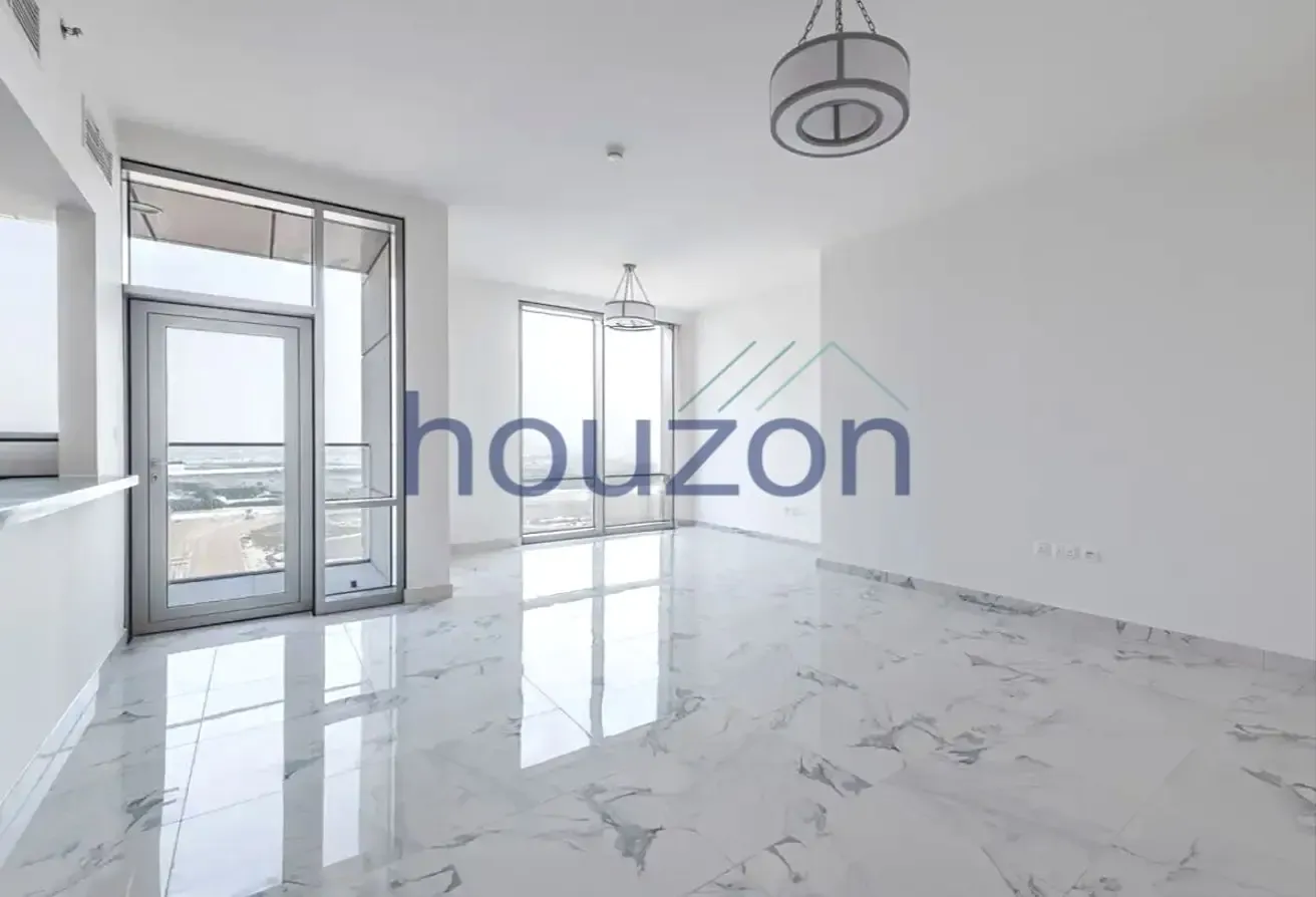 Luxury + Bright 2BR | Canal View | Big Layout