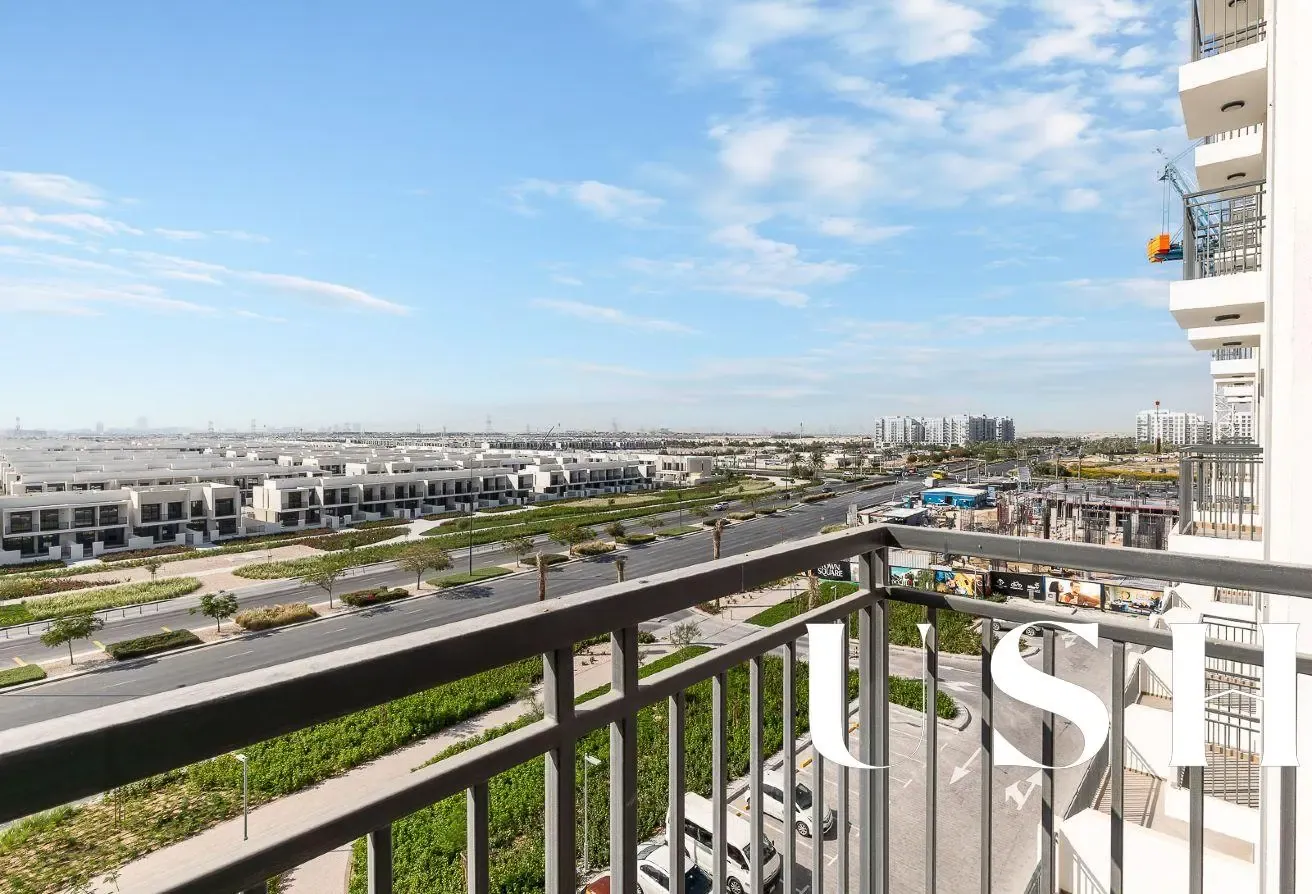 Bright 1Bed | Townhouse View | Avail by August