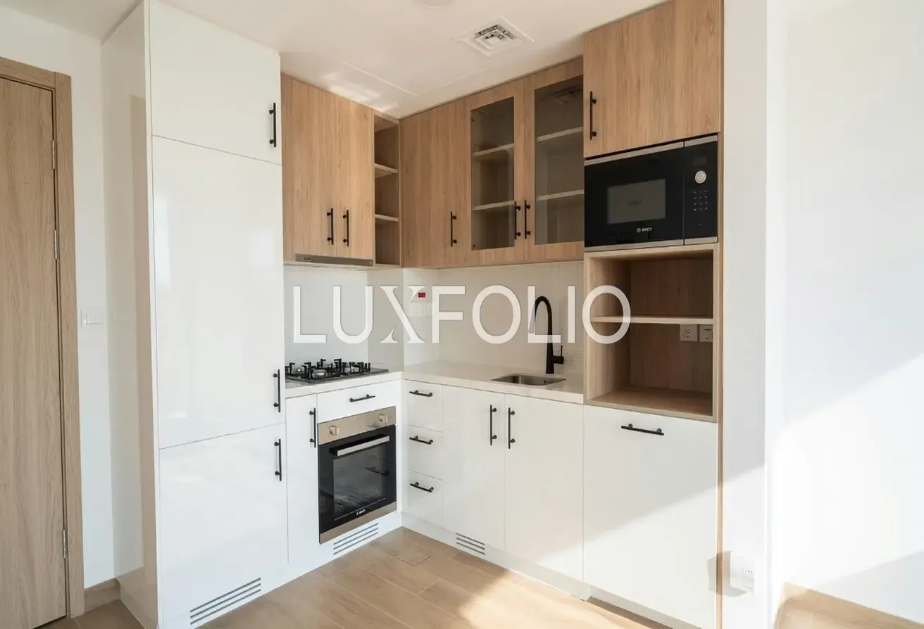 High Floor | Kitchen Appliances | Vacant Soon