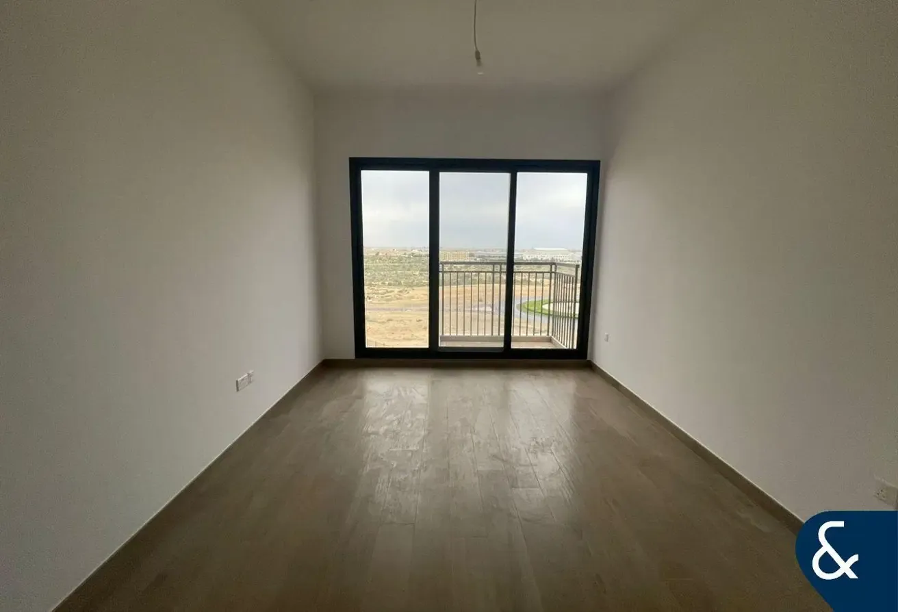 One Bedroom | Built-In Appliances | Spacious