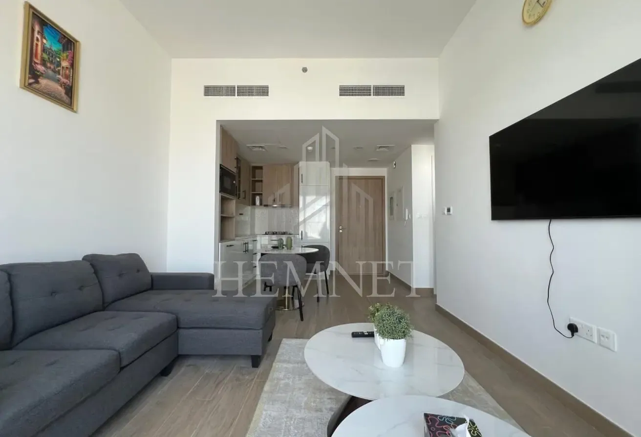 Furnished | Vacant | Townhouses View
